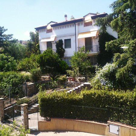 Casa Di Rossana Bed&Breakfast Sanremo Bagian luar foto