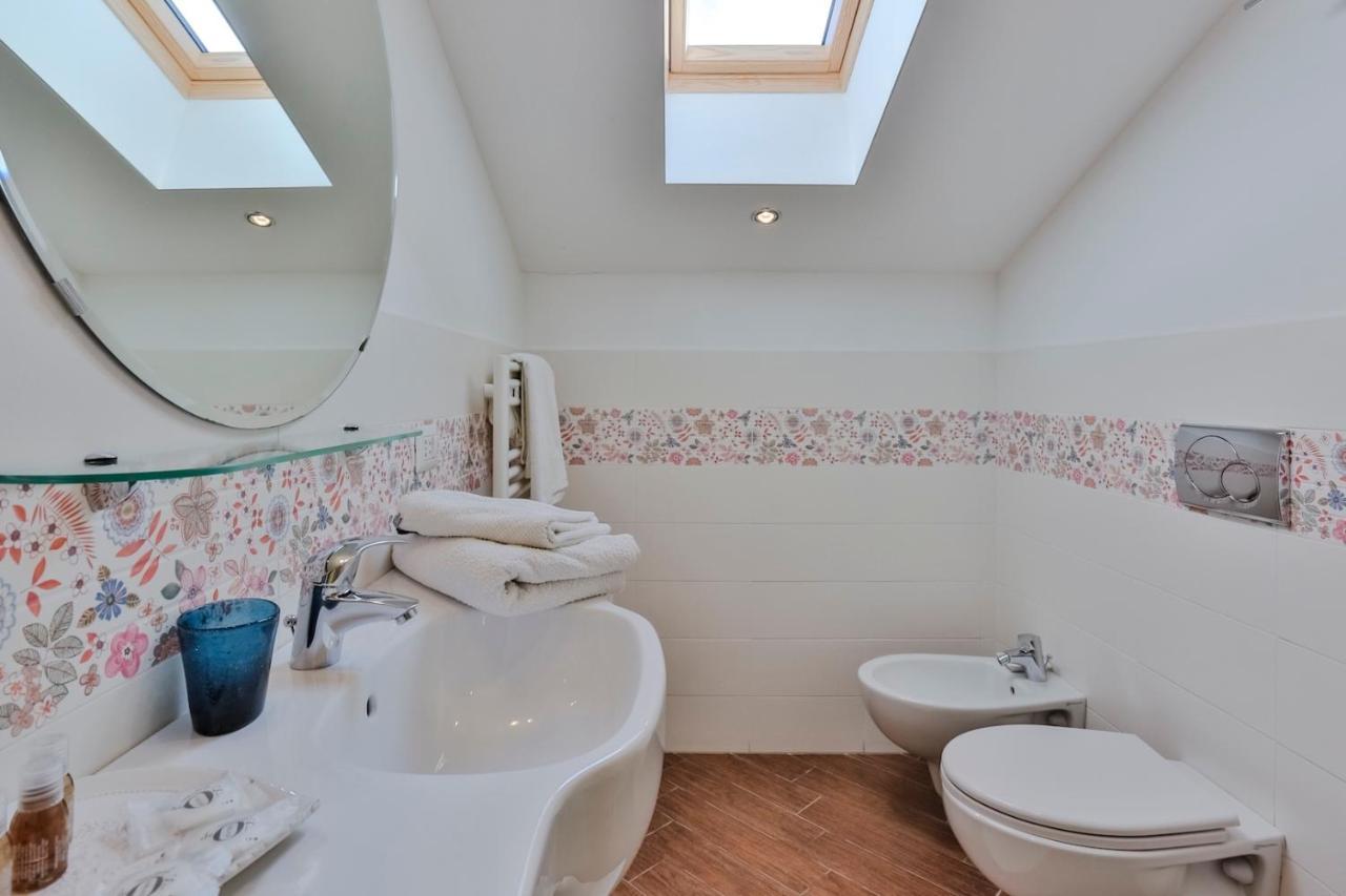 Casa Di Rossana Bed&Breakfast Sanremo Bagian luar foto