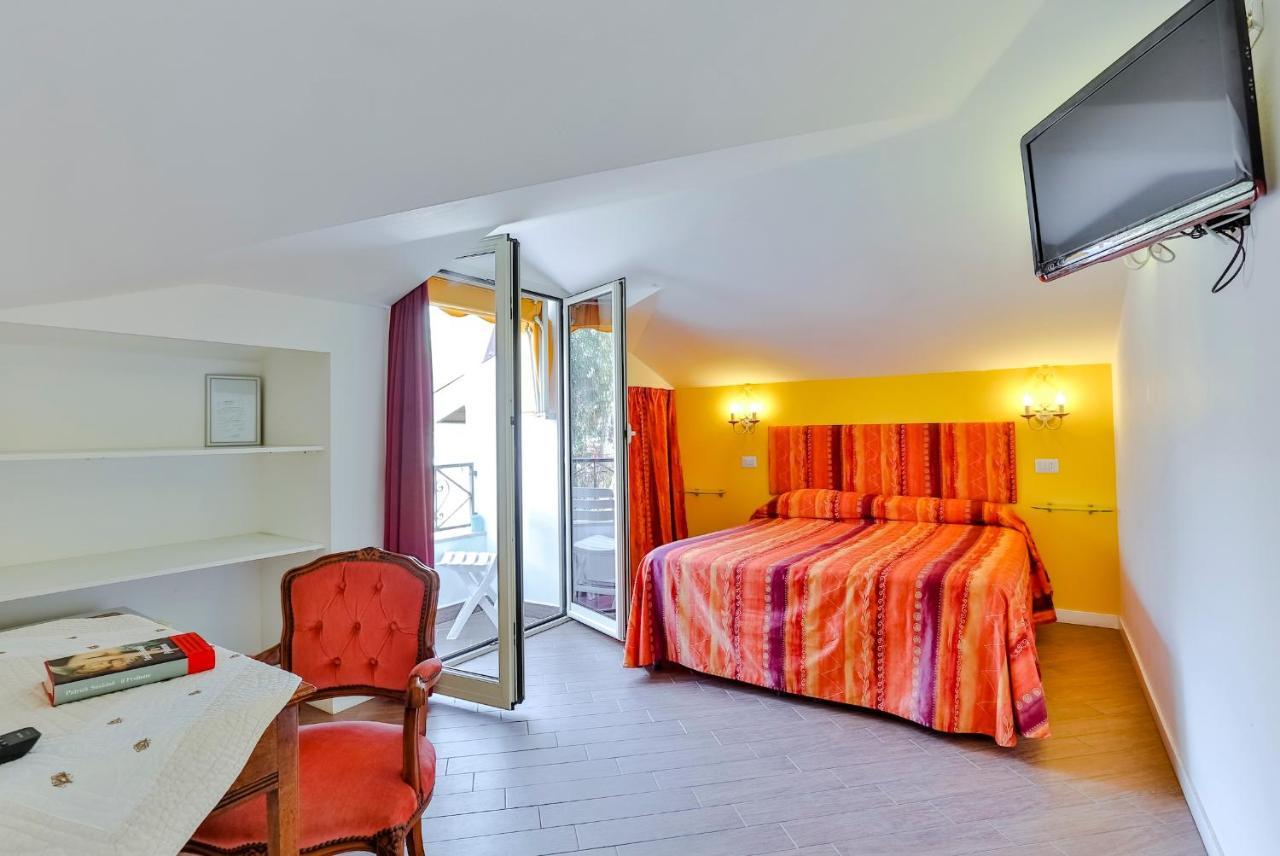 Casa Di Rossana Bed&Breakfast Sanremo Bagian luar foto